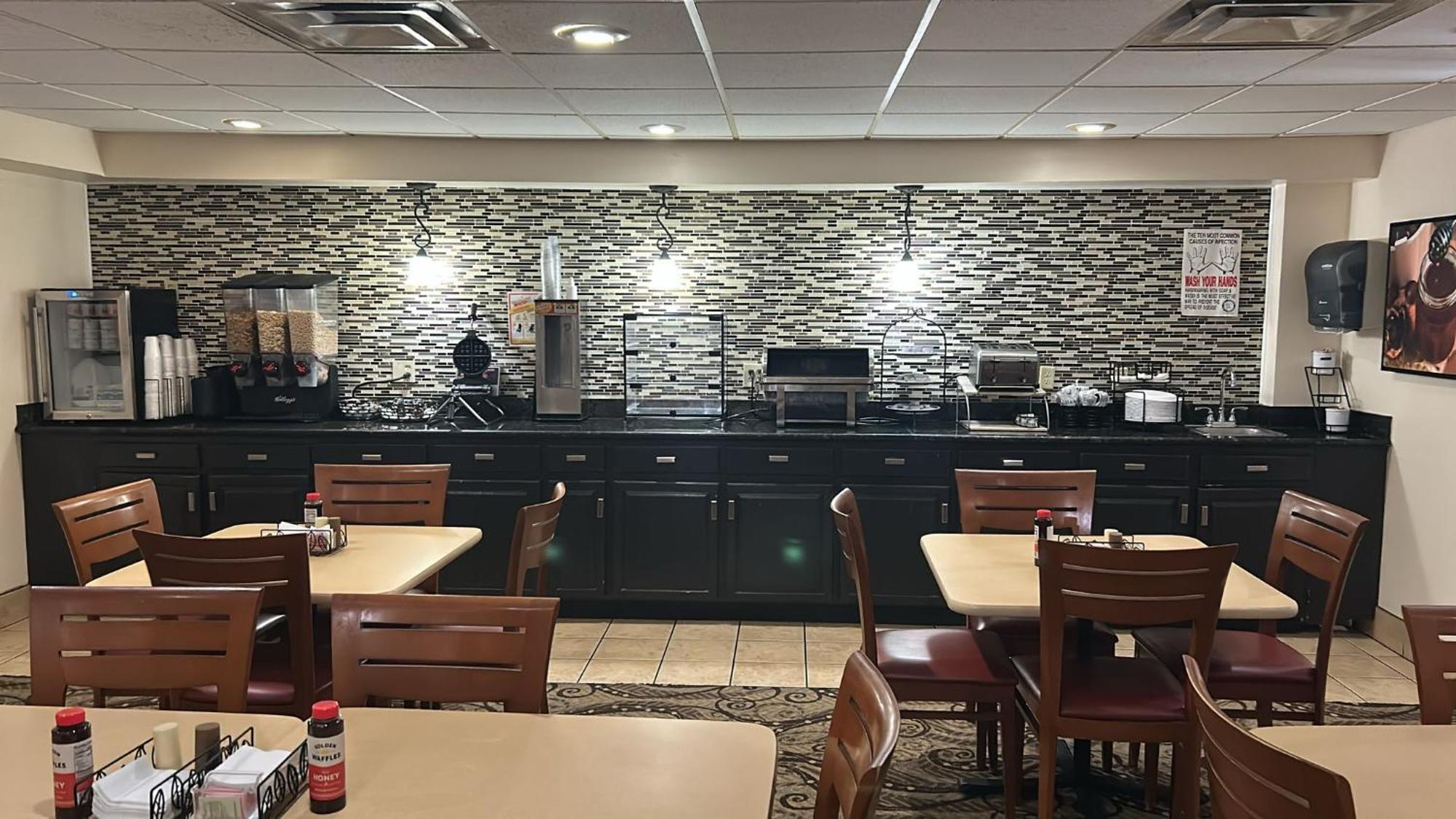 Rodeway Inn Barboursville Exteriör bild